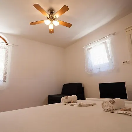 Rose Garden Apartment